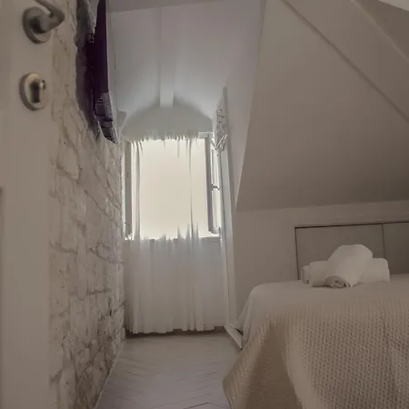 Marcantun Spalatum In Diocletian Palace Apartament Split