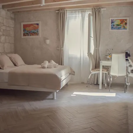 Marcantun Spalatum In Diocletian Palace Διαμέρισμα *