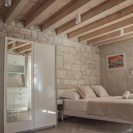 Appartement Marcantun Spalatum In Diocletian Palace *